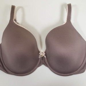Victoria Secret 32DDD bra